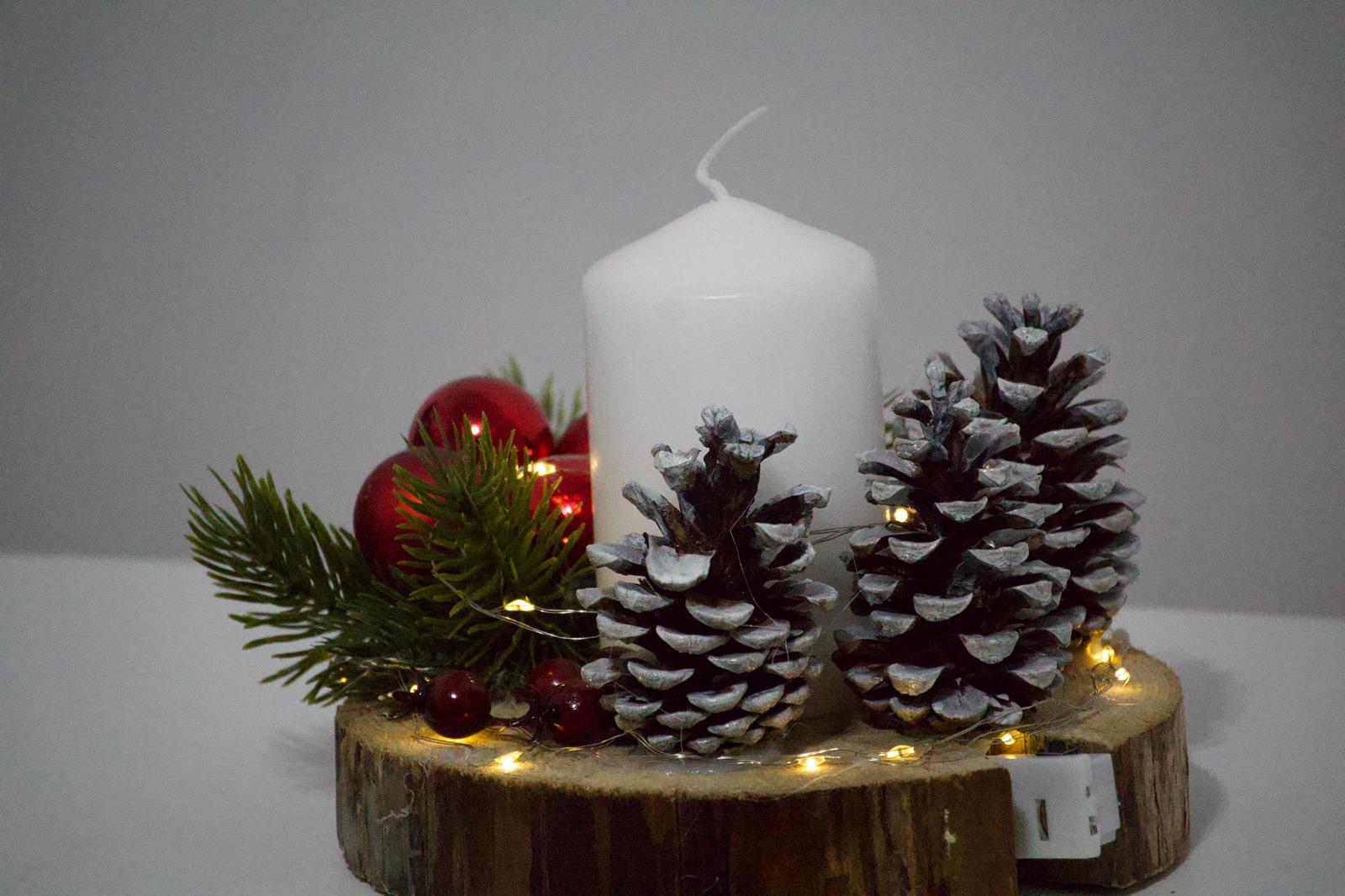 Aranjament Festiv de Crăciun cu Lumânare - Handmade